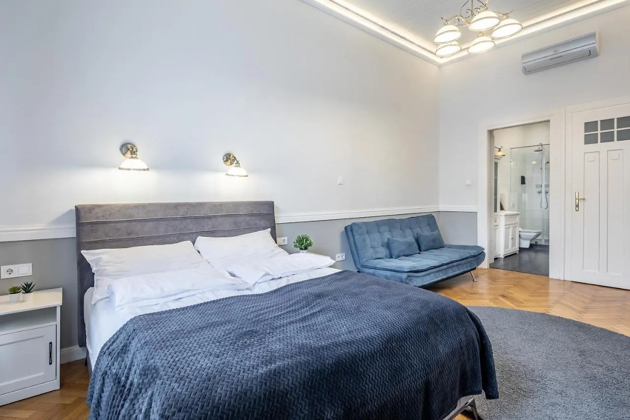 Luxurious Apartments At City Center Budapeşte
